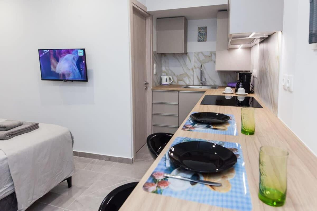 Brand New Urban Getaway Next To Megaro Mousikis Apartment เอเธนส์ ภายนอก รูปภาพ