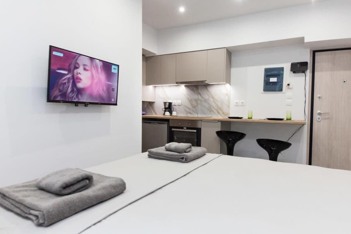 Brand New Urban Getaway Next To Megaro Mousikis Apartment เอเธนส์ ภายนอก รูปภาพ