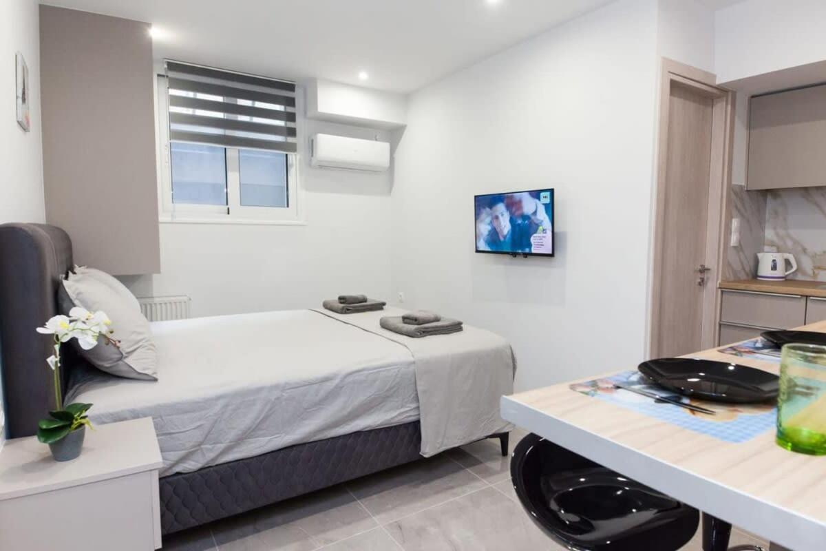 Brand New Urban Getaway Next To Megaro Mousikis Apartment เอเธนส์ ภายนอก รูปภาพ